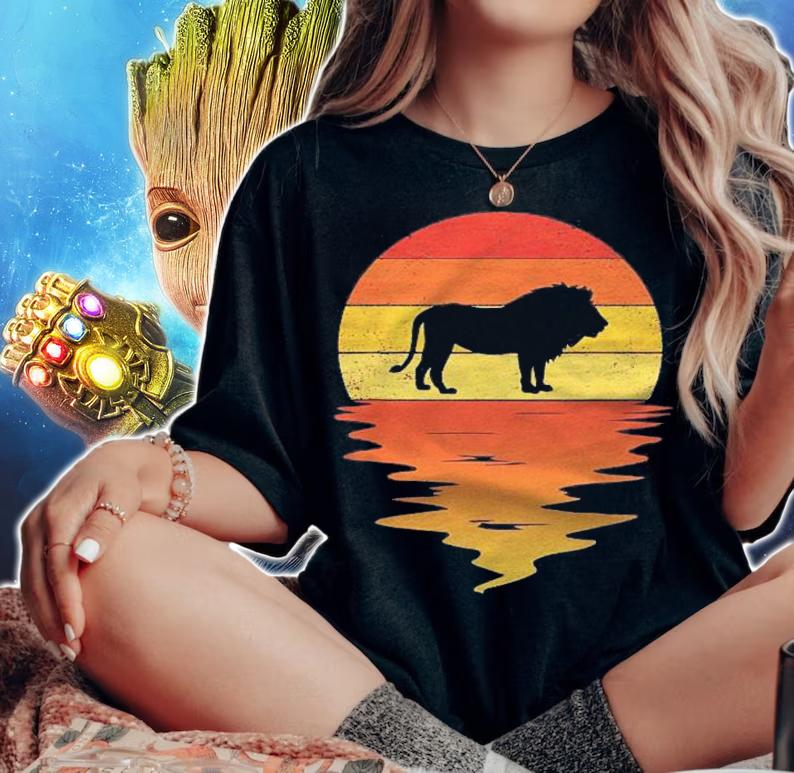 Zookeeper Lion Shirt Retro Sunset 70S Vintage Lion Shirt woman shirt