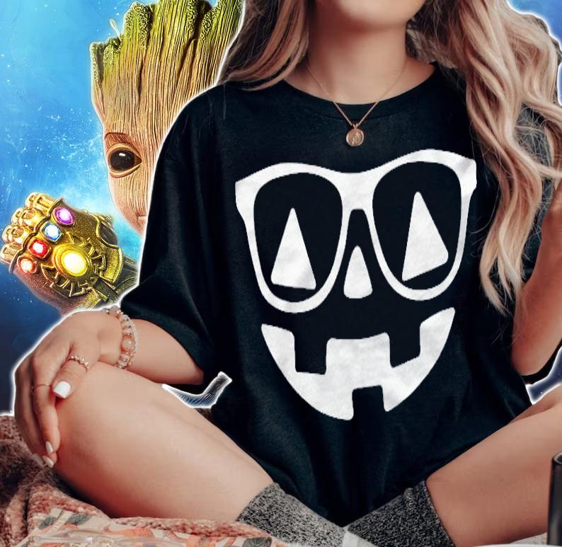 Hipster Pumpkin Jack O Lantern Halloween Glasses T-shirt woman shirt