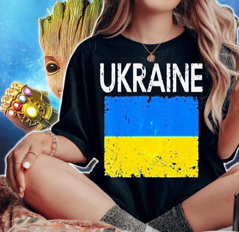 Vintage Ukraine Ukrainian Flag I Support Ukraine T-Shirt woman shirt