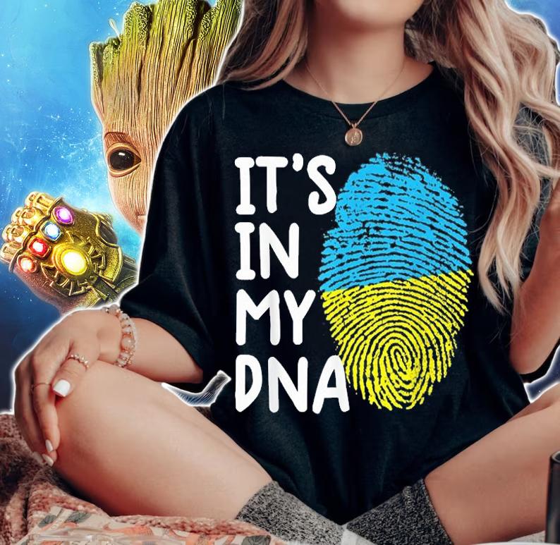 It's In My DNA Ukraine Ukrainian Ukraine Flag T-Shirt woman shirt