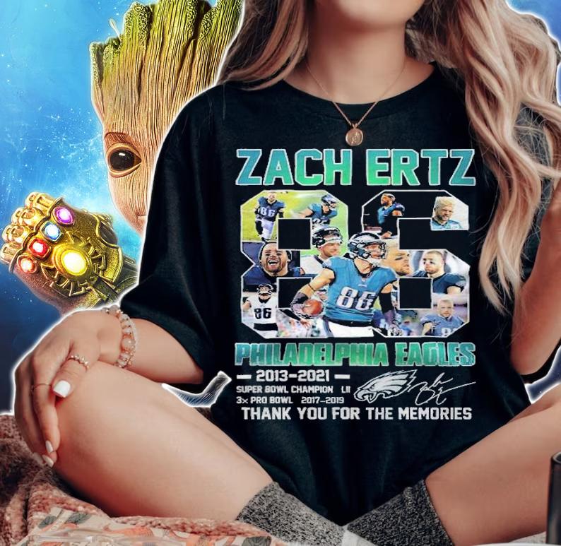 Zach Ertz Philadelphia Eagles 2013-2021 signature shirt woman shirt
