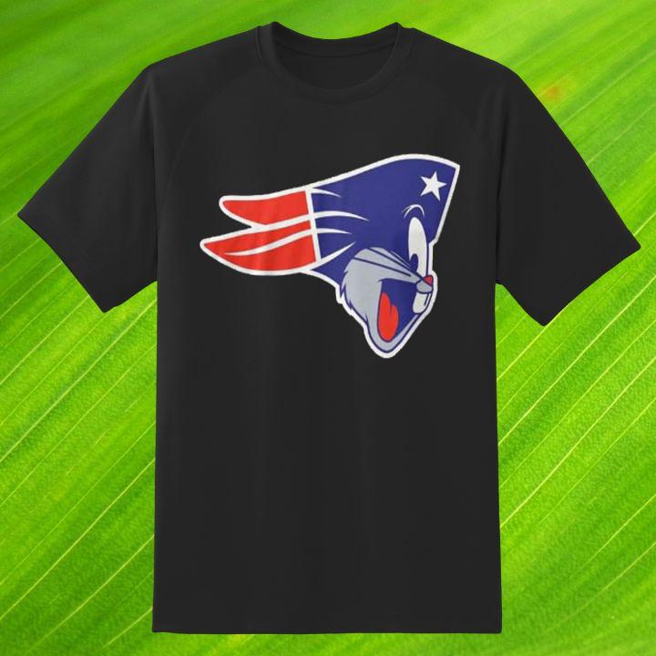 Bugs Bunny Mashup New England Patriots Looney Tunes T-Shirt